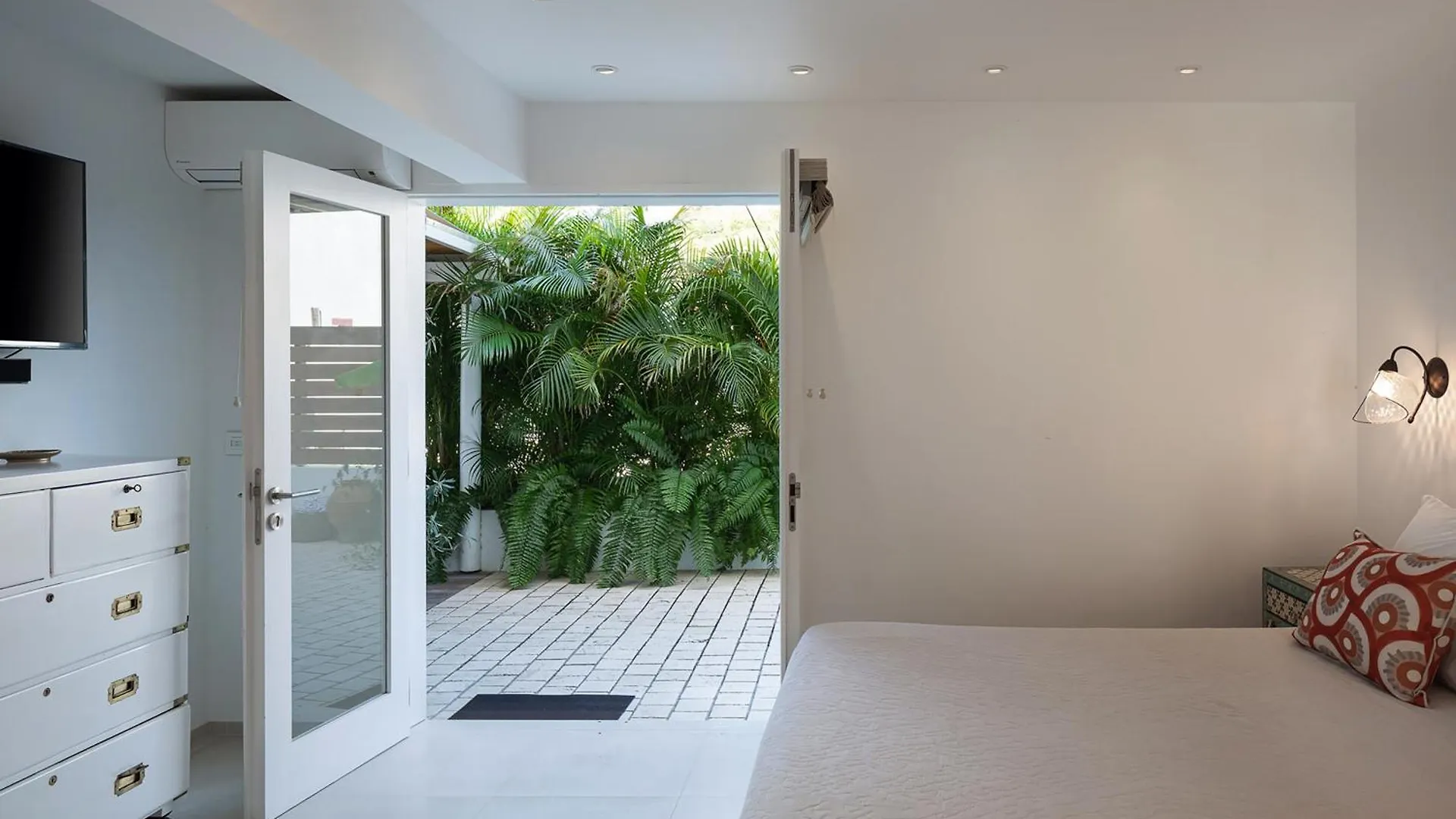 On The Beach , In Saint Barth... Mellow Mood Villa St. Barthelemy Saint-Barthelemy